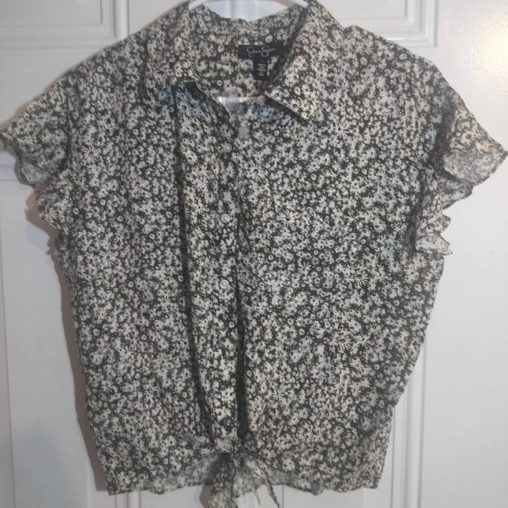 Jessica Simpson green blouse with white floral print and flutter sleeves, size s